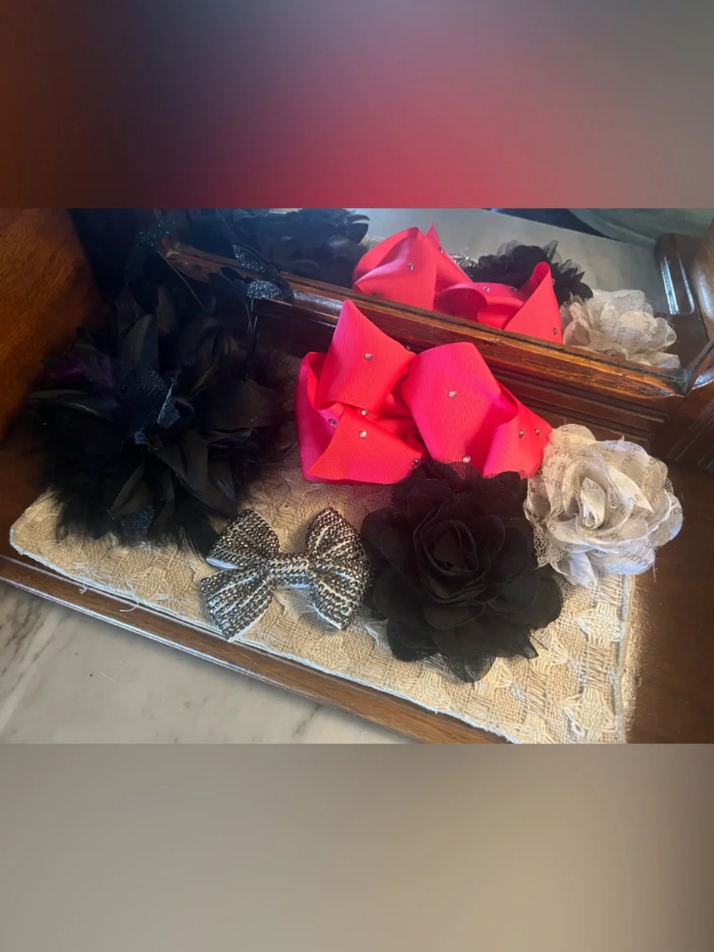 HAIR ACCESSORIES Bag of 2 Bows, 2 Flowers and 1 Halloween Fascinator 5‎ Pieces